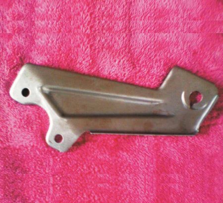 汽車(chē)配件B4